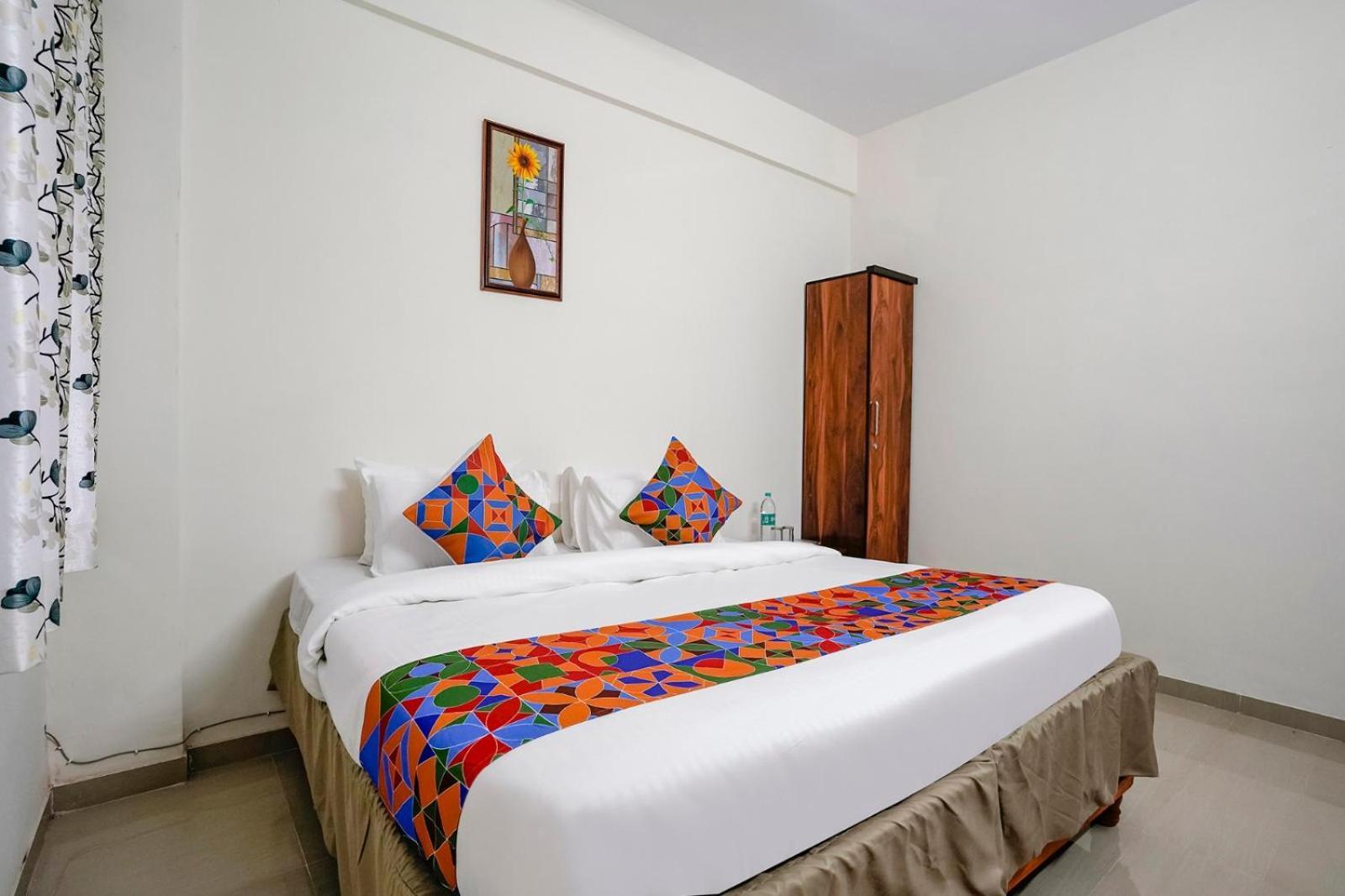 Hotel Comfort Caves Nashik Buitenkant foto