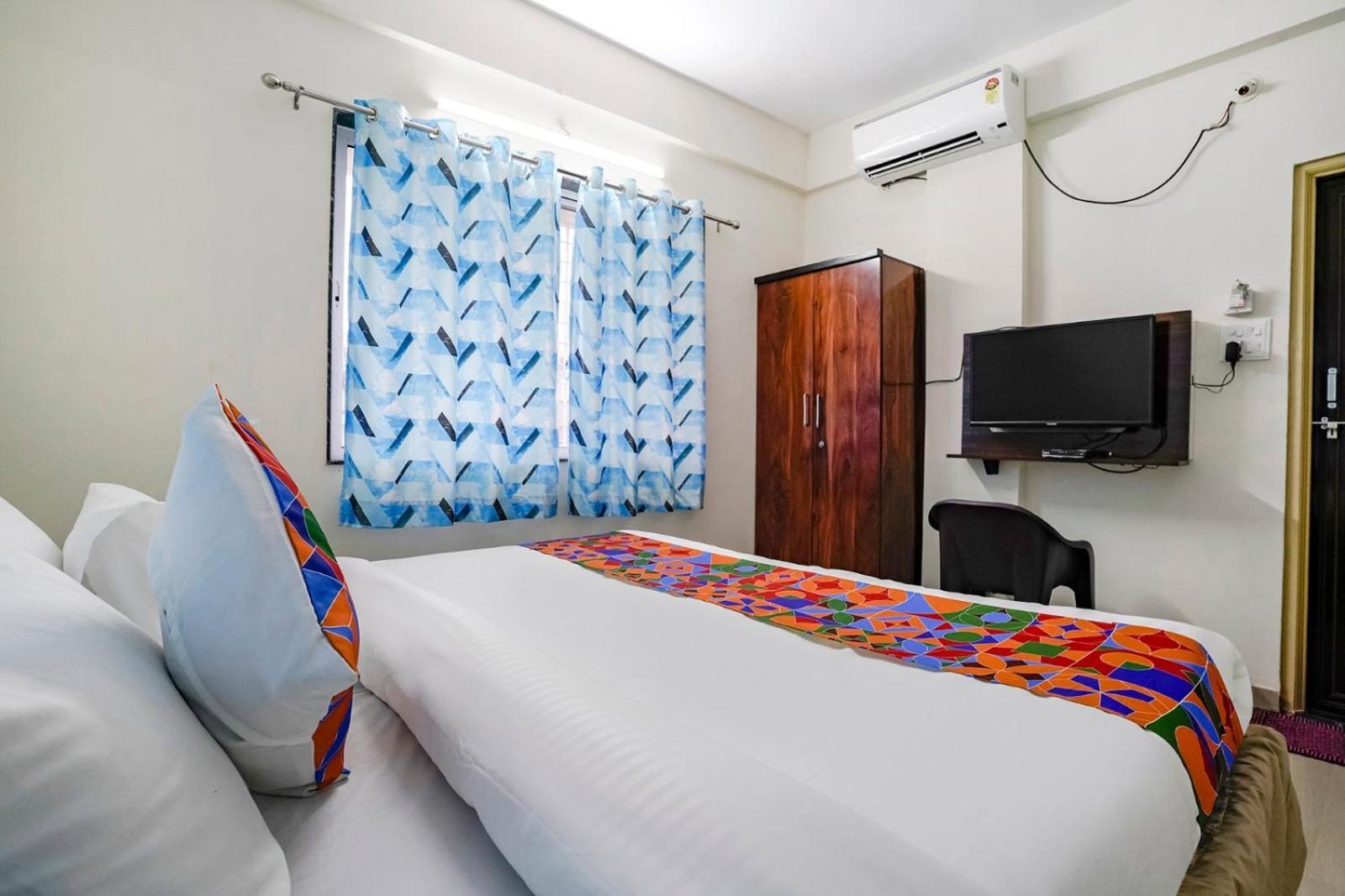 Hotel Comfort Caves Nashik Buitenkant foto